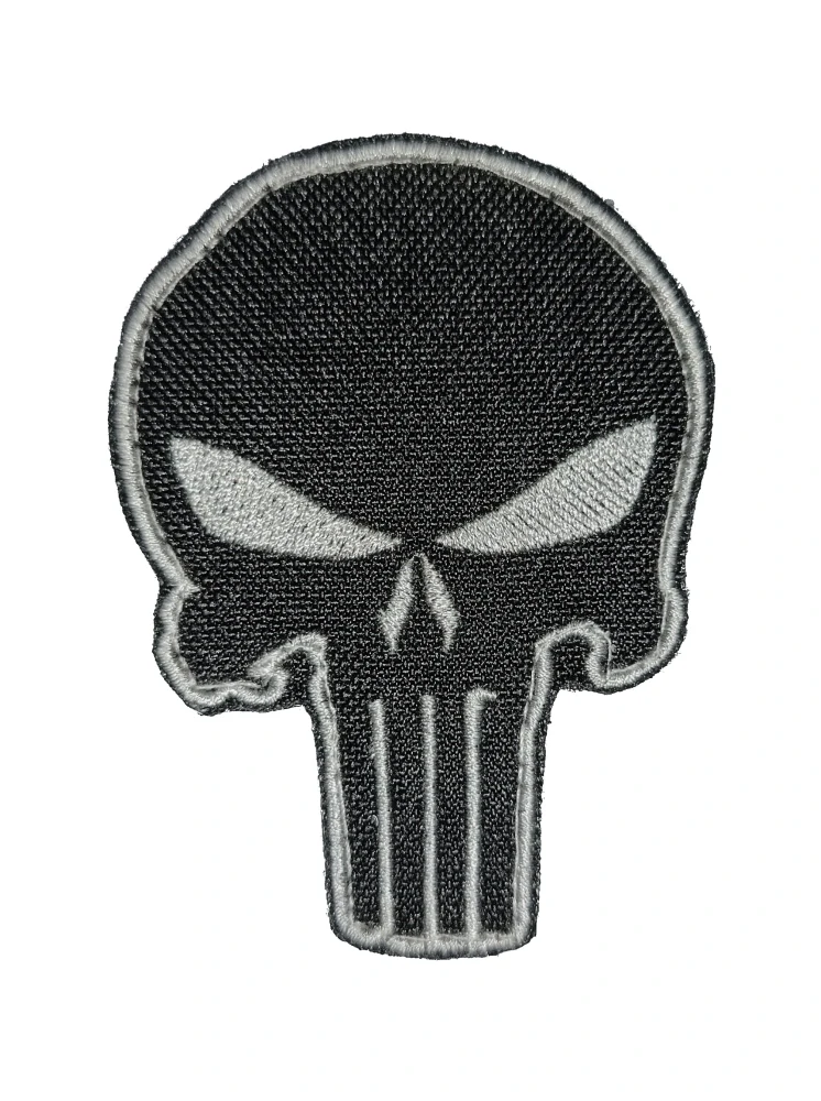 Nášivka vyšívaná Punisher stříbrný
