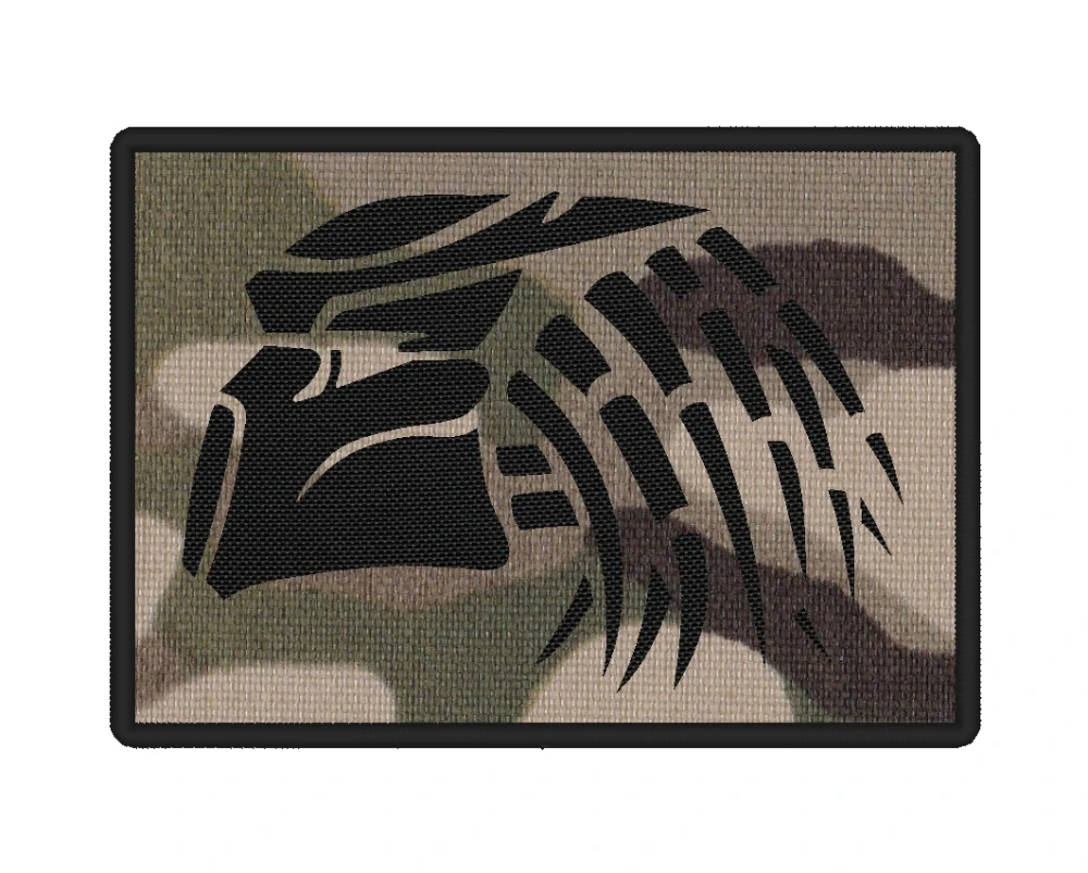 Nášivka Predátor 7 x 5 cm multicam